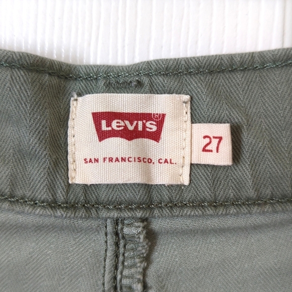 Levi's Classic Herringbone Twill Mid Rise Slim Fit Bermuda Shorts Sage Green 27 - Picture 5 of 13